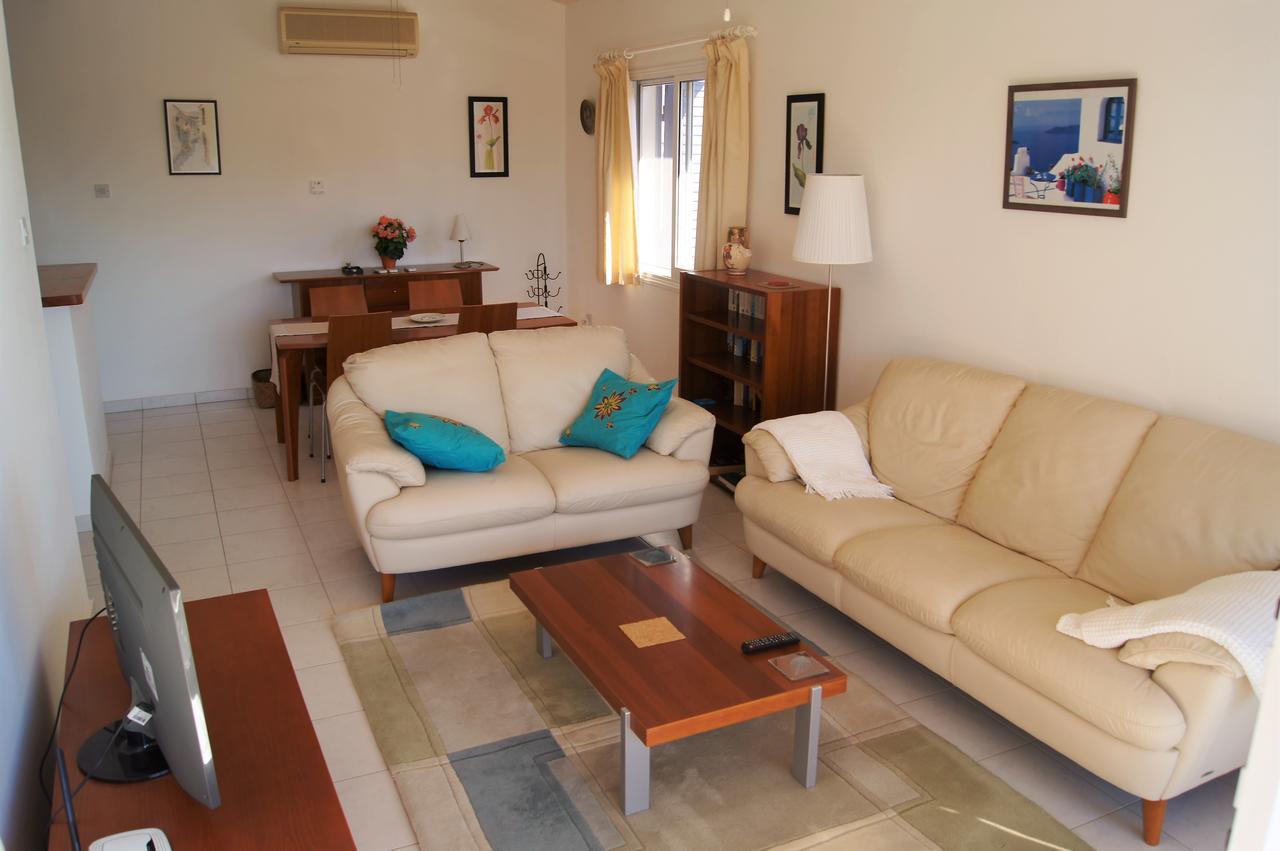 Paradise Gardens Prestige&Lovely Apartment Paphos Exterior foto